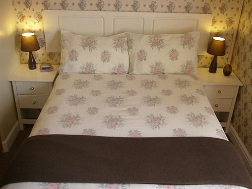 Saffron House 3*
